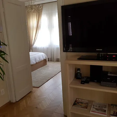 Hotel de apartamente Timo