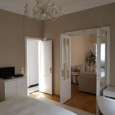 Hotel de apartamente Timo
